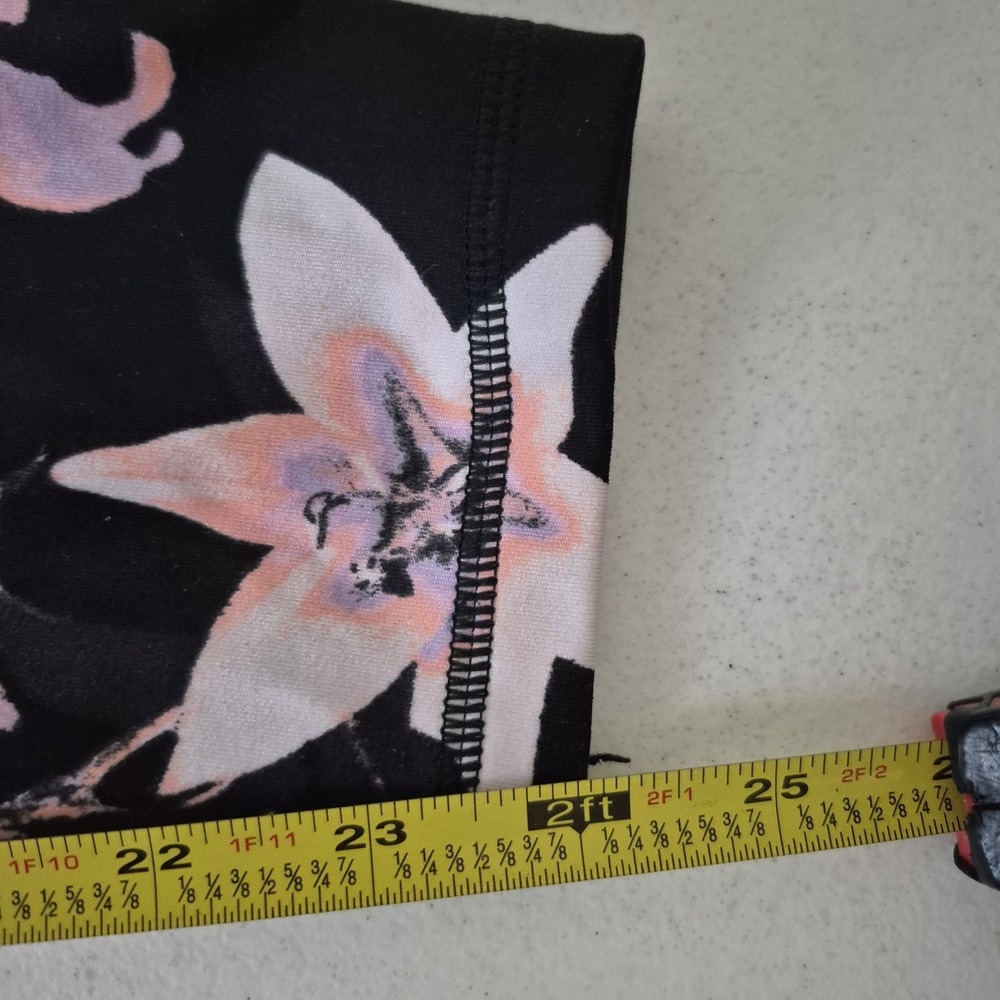 Victoria Secret Leggings Womens‎ Size12 Black Floral Print Essential - Picture 6 of 6